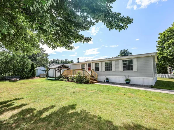 75 Pine Tree Terrace, Derry, NH 03038