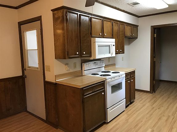 5th image of 138 Dogwood Cir