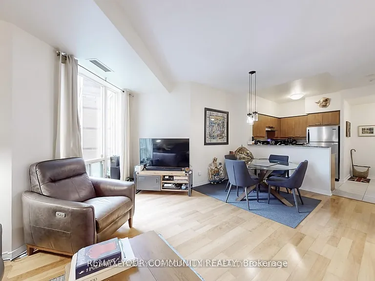 455 Rosewell Ave #101 — Photo 3