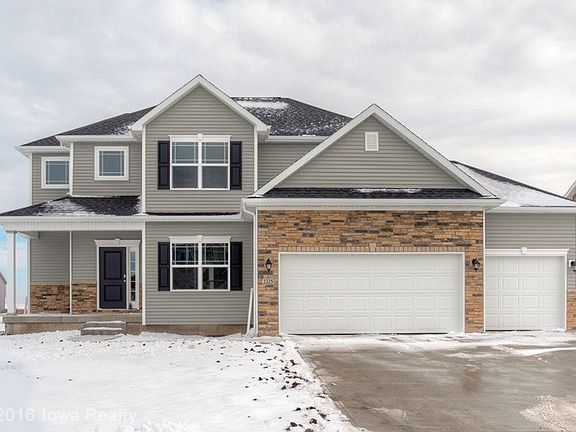 2nd image of 2325 SE Riverbirch Ln