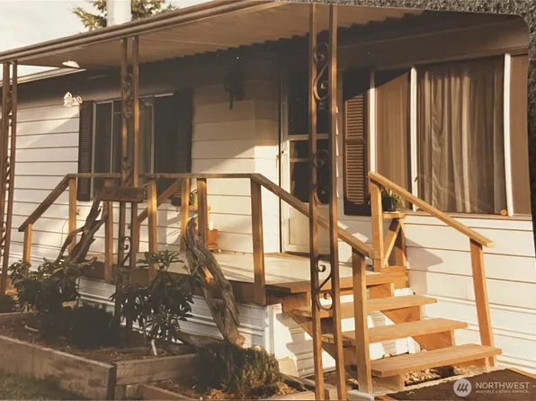 651 S 143rd Place, Burien, WA 98168