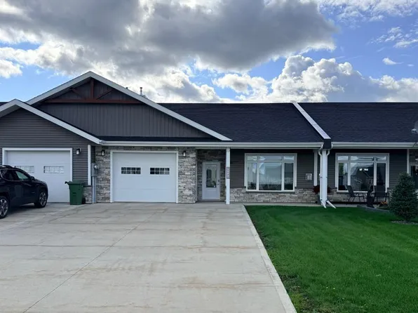 9904 E 111th St Unit 4, Mackenzie County, AB T0H 2H0