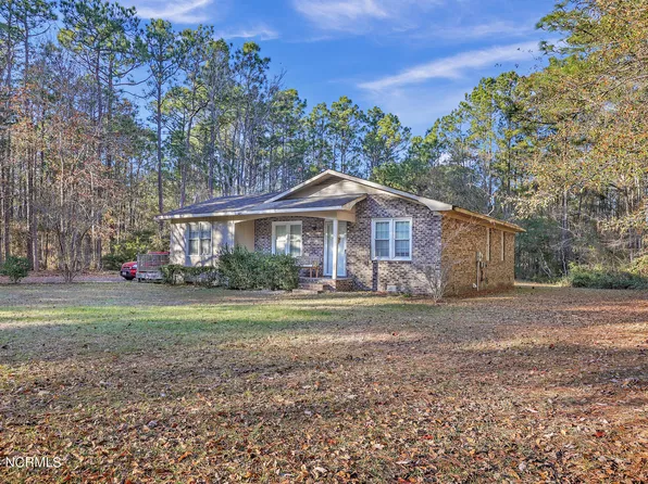 3615 Lewis Loop Loop SE, Bolivia, NC 28422