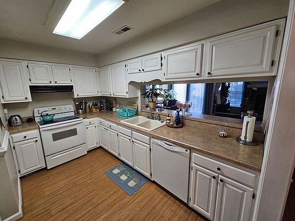 4th image of 4751 Marlwood Way