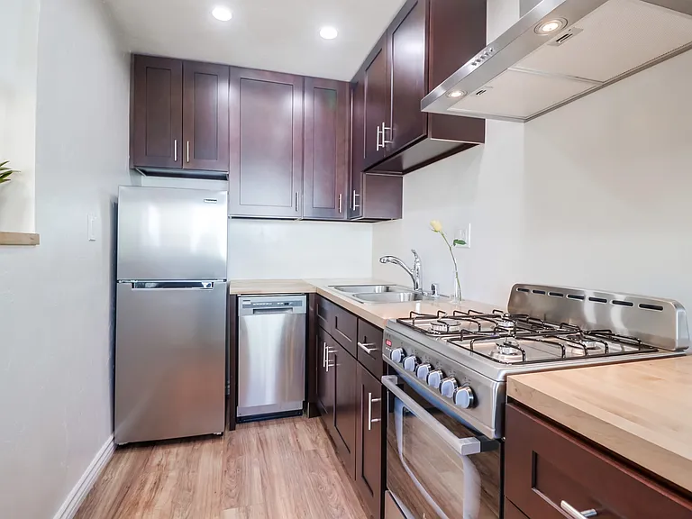 3600 Mission Blvd #13 — Photo 12