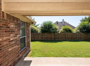 10913 Golfview Way, Benbrook, TX 76126