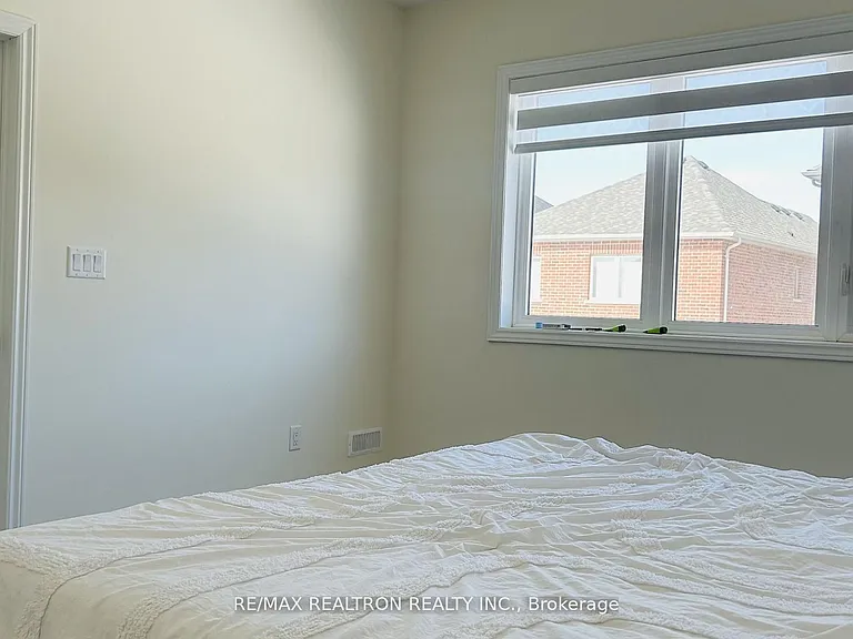 1136 Wilmington Ave — Photo 17
