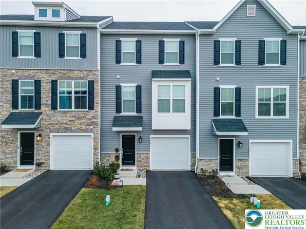 4936 Brookside Ct, Coopersburg, PA 18036