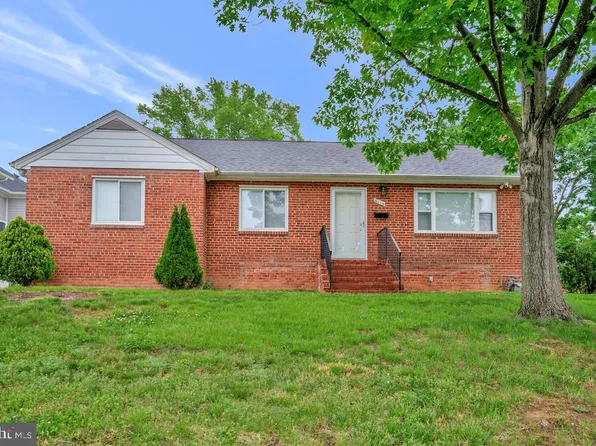 6114 Vista Dr, Falls Church, VA 22041