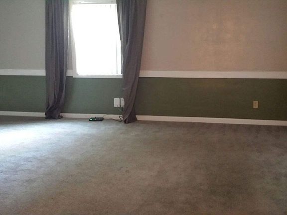 3rd image of 456 Appian Ave