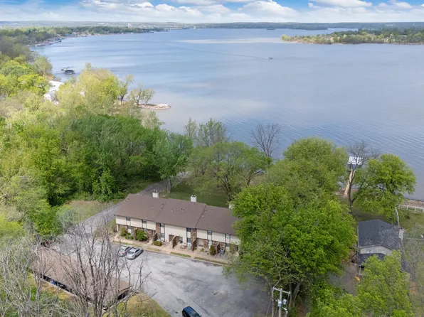 810 N 46th St, Grove, OK 74344