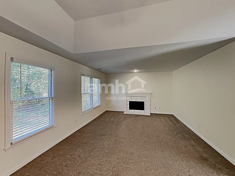 1121 Lauren Way NW — Photo 11