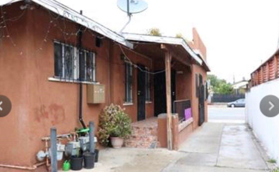 1st image of 1112 W Florence Ave