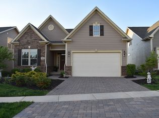 3916 Ridge Pointe Dr, Geneva, IL 60134