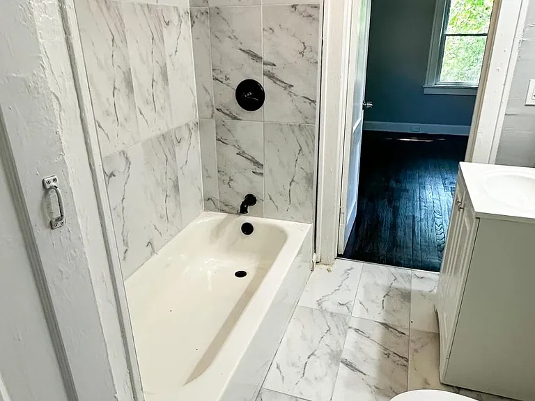 5719 Michigan Ave — Photo 12