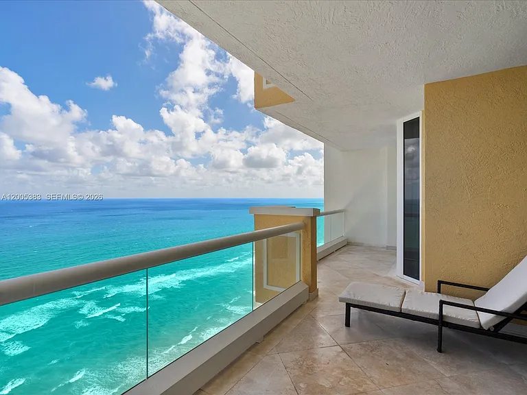 17875 Collins Ave #3305 — Photo 34