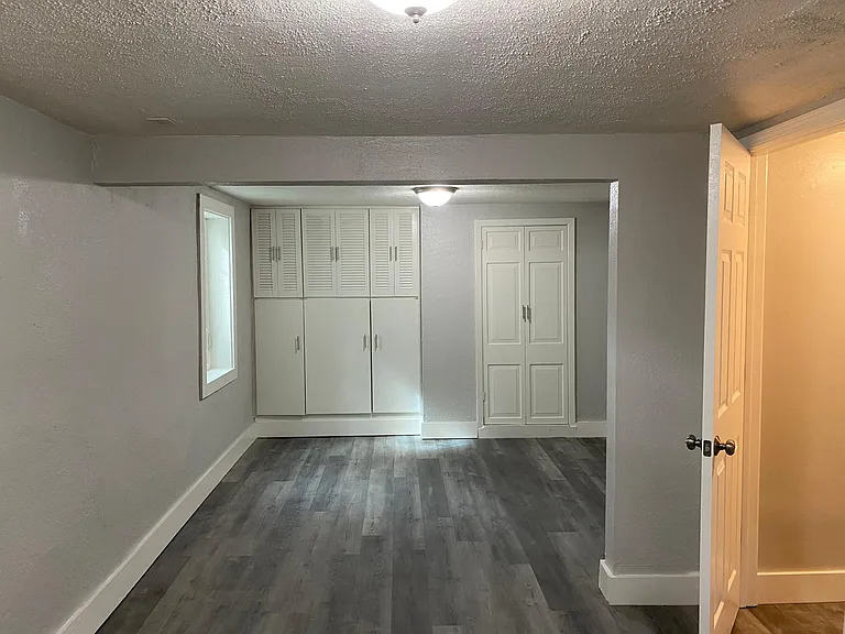 738 SW High Ave — Photo 3