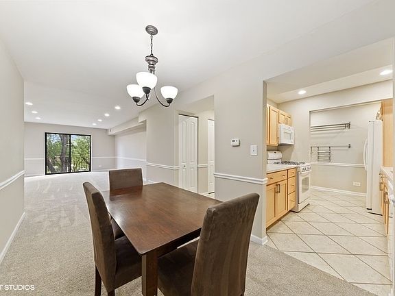 5th image of 7 Oak Creek Dr APT 3706