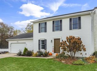 26706 Hampton Woods Dr, Elkhart, IN 46514