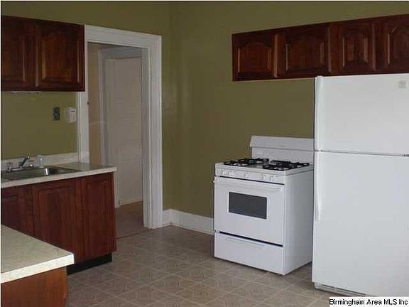 3rd image of 614 East St S