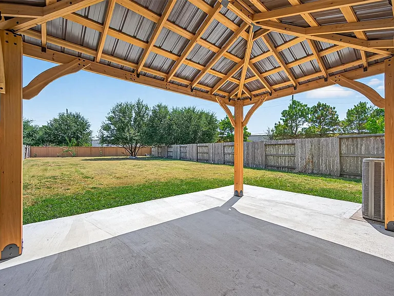 6438 Haywards Crossing South Cir — Photo 37