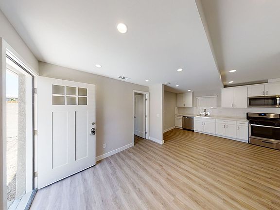 3rd image of 4843 63rd St
