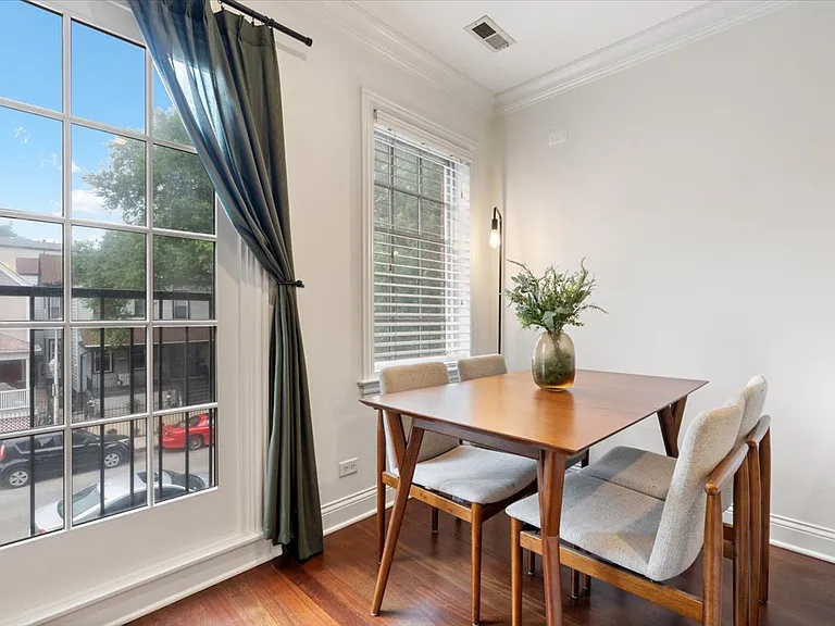 3723 N Wilton Ave #2 — Photo 3