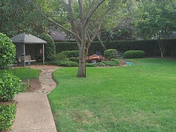 4th image of 1205 Hardage Ln