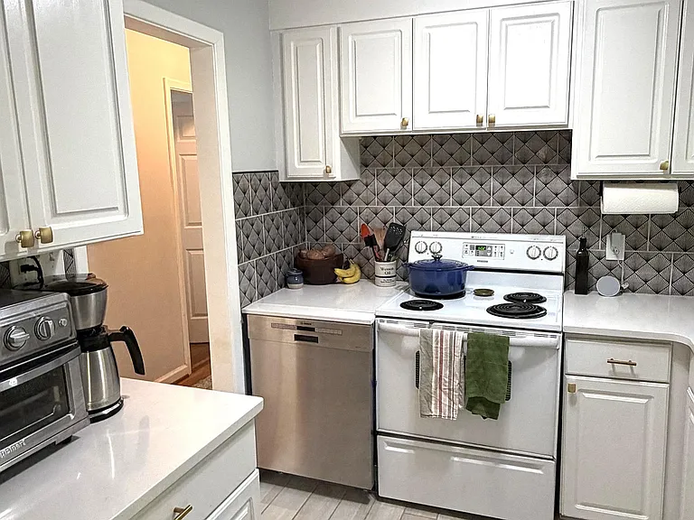 2904 Shamrock Dr — Photo 8