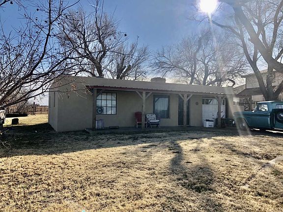 2nd image of 420 E Willow Creek Dr