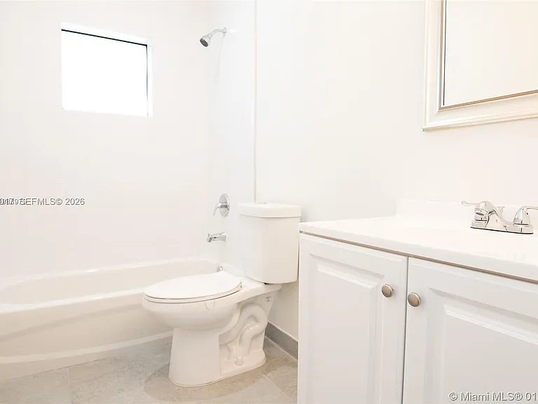 120 NE 71st St #3 — Photo 8