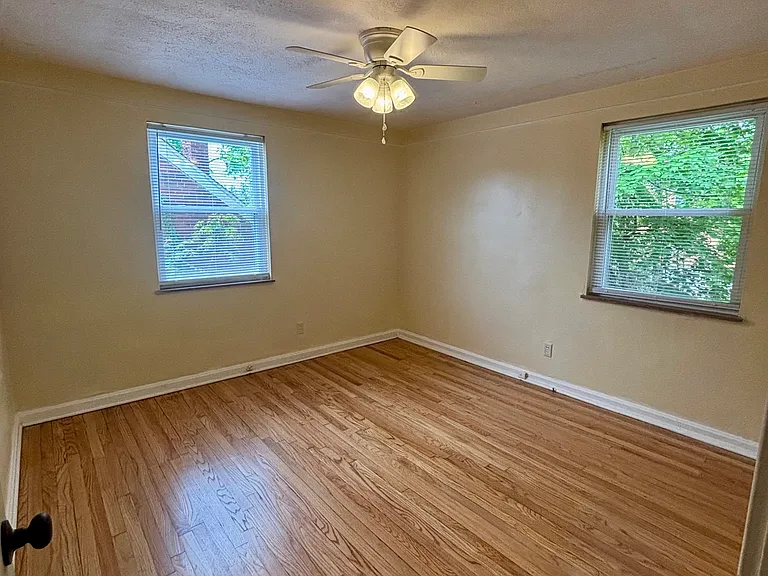 6015 Red Bank Rd — Photo 5