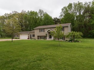 752 105th Ave, Plainwell, MI 49080