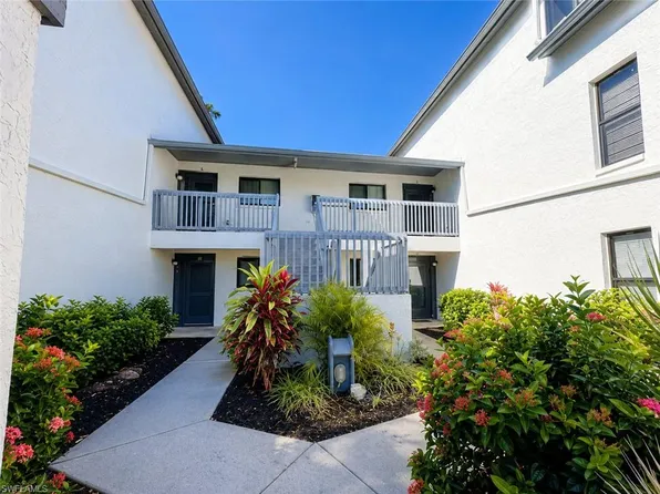 17455 Woodland Trce APT F, Fort Myers, FL 33908