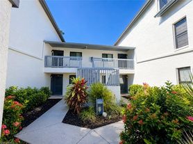 17455 Woodland Trce, Fort Myers, FL