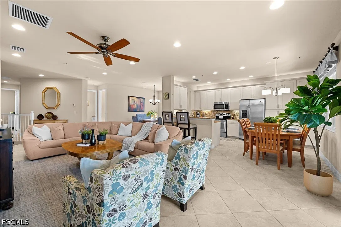 3 bed, 2.5 bath, 2288 sqft, $4,500 — Photo 3