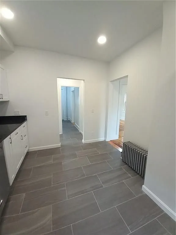 3 bed, 1.0 bath, 955 sqft, $2,900 — Photo 4
