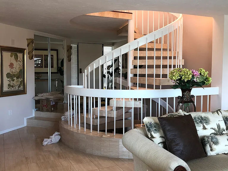 928 Boulevard Of The Arts — Photo 11