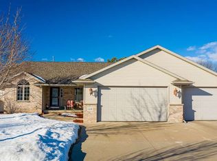 120 Deforest Dr, Kaukauna, WI 54130