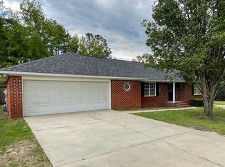 900 Chesterfield Dr, Sumter, SC 29154