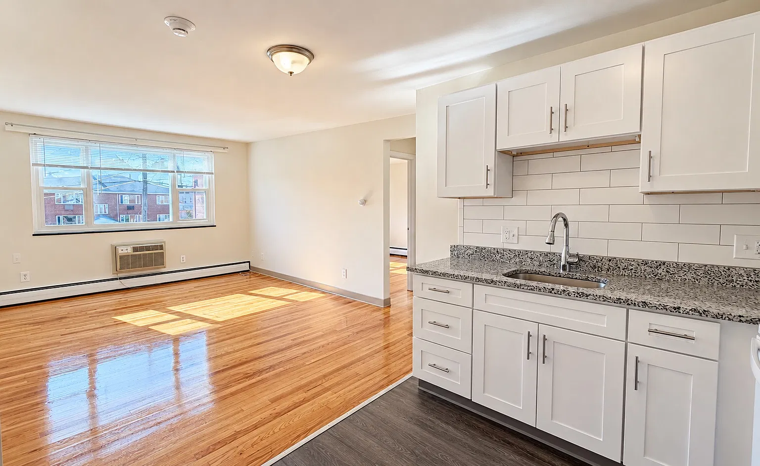 27 Carey Ave — Photo 2