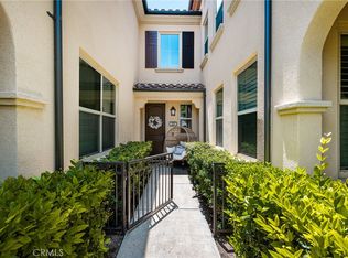 208 Rose Arch, Irvine, CA 92620
