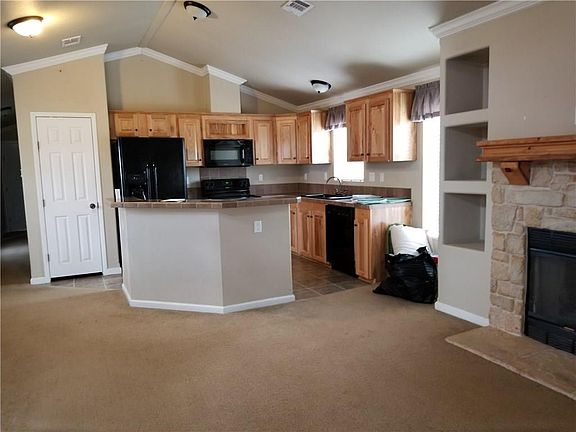 3rd image of 202 S College St