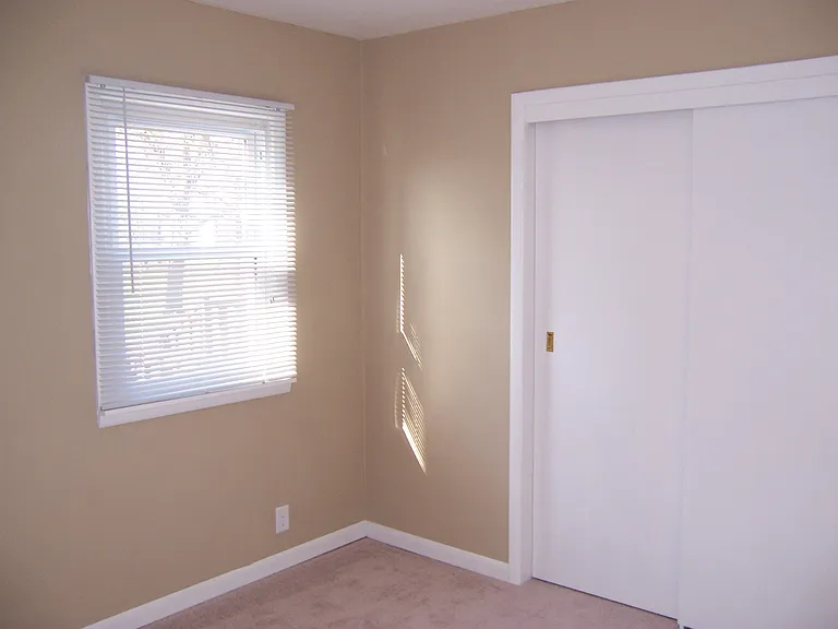 1261 Crosstown Blvd NW — Photo 22