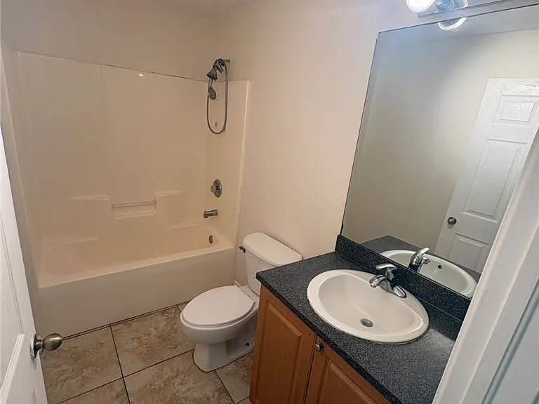 4768 Jordan Ave S — Photo 6