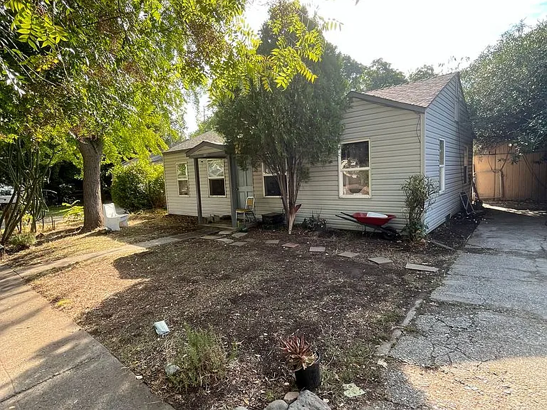 1125 Hobart — Photo 1