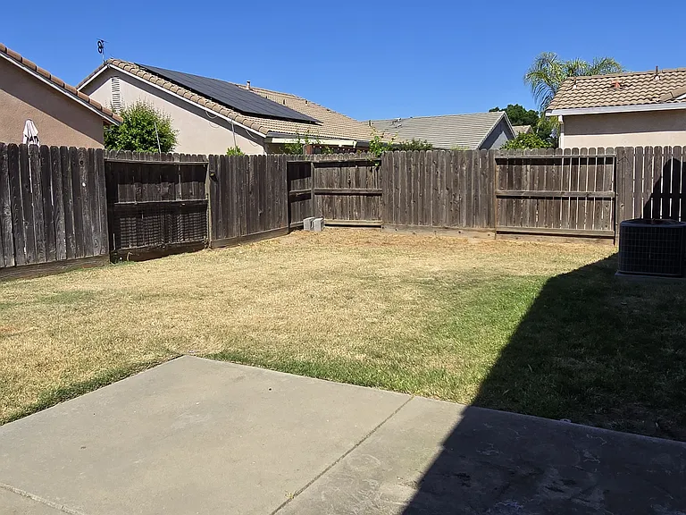 1113 Edith Ct — Photo 15