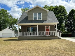 725 Mineral Springs Ave, Youngstown, OH