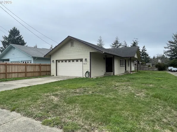 3012 Pine St, North Bend, OR 97459