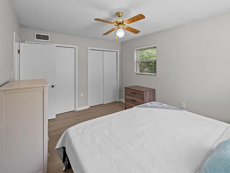 6 Monica Blvd — Photo 27